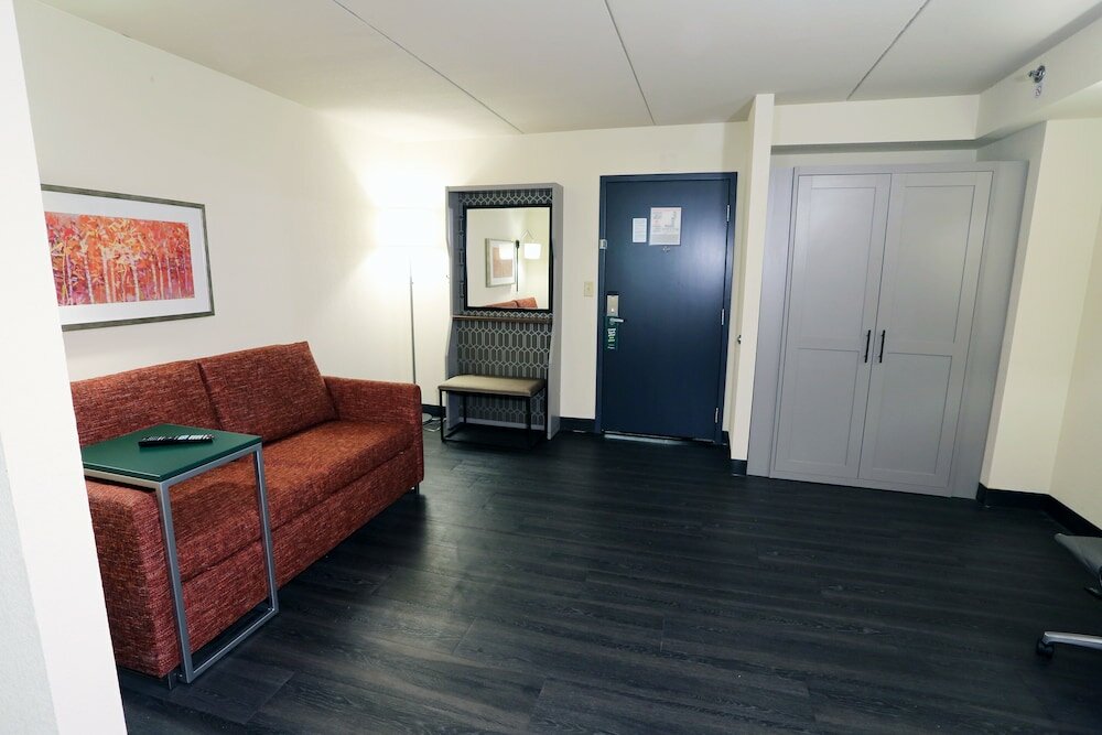 Фото Holiday Inn Champaign, an Ihg Hotel