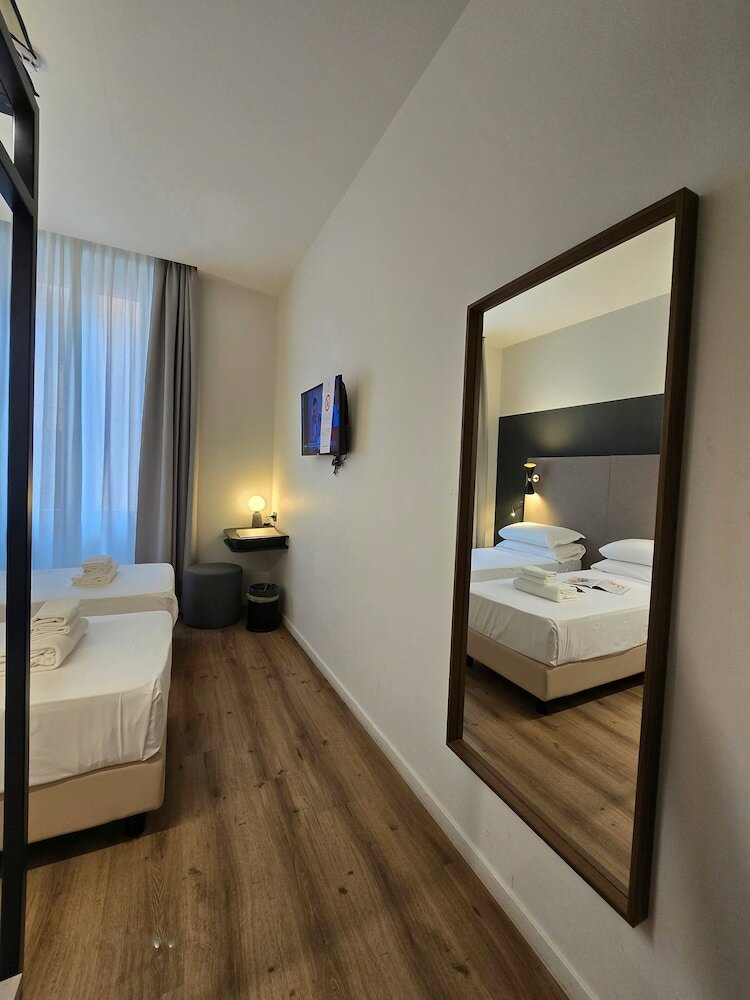 Фото Hotel Porta Pia