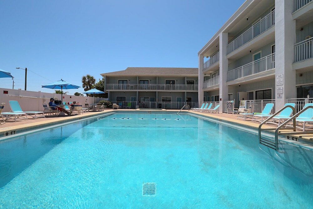 Фото Coastal Waters Inn