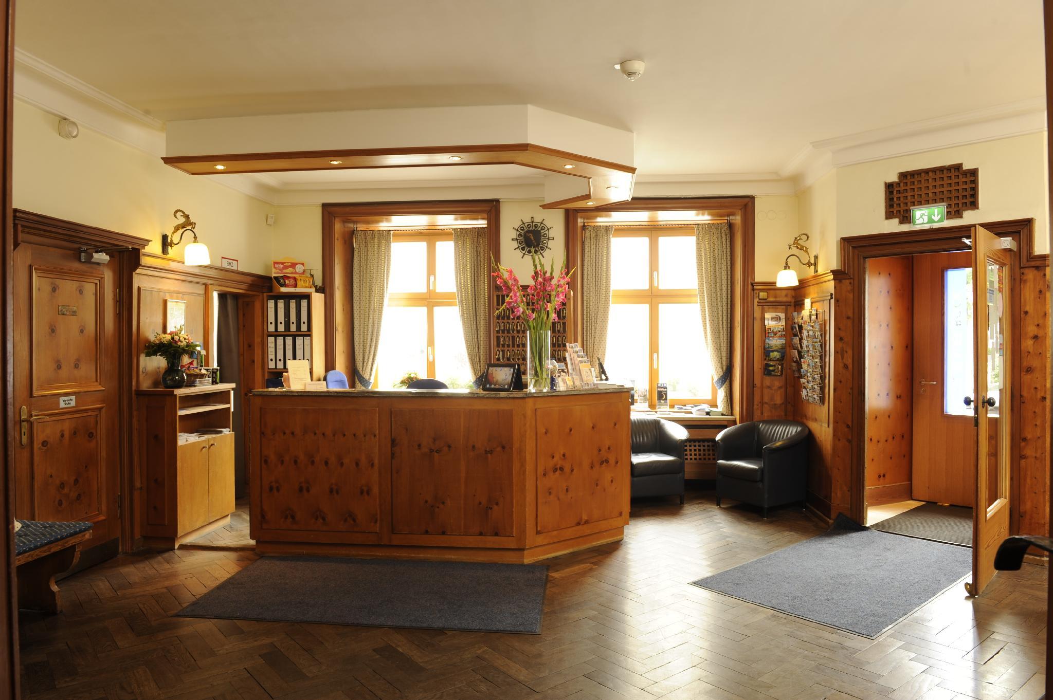 Фото Hotel Blauer Bock