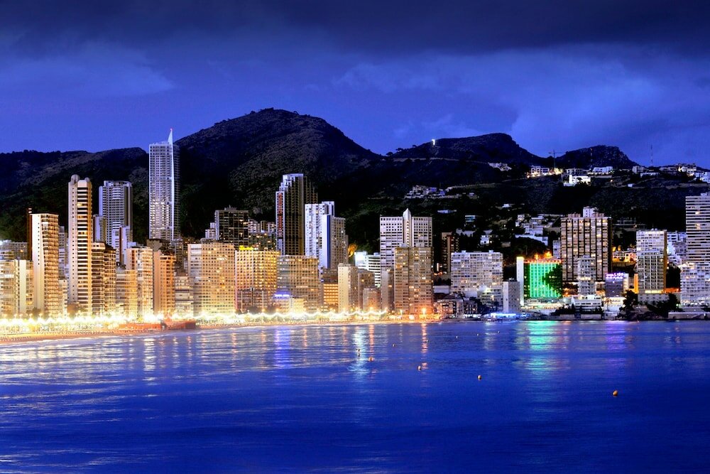 Фото Hotel Benikaktus