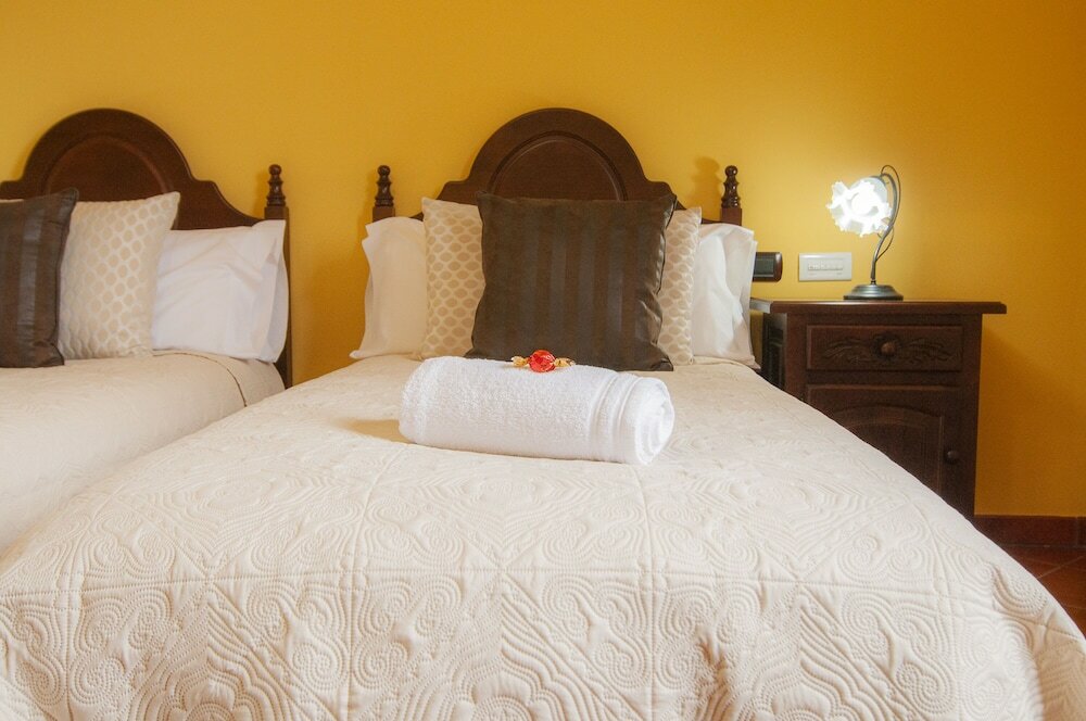 Фото Hotel El Tejar