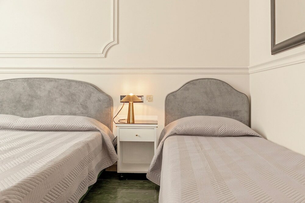 Фото The Port Residence