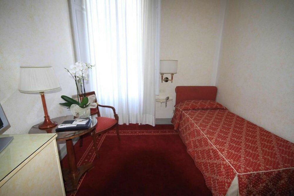 Фото Grand Hotel Royal