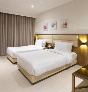 Хостел Hotel Excelsior Karachi