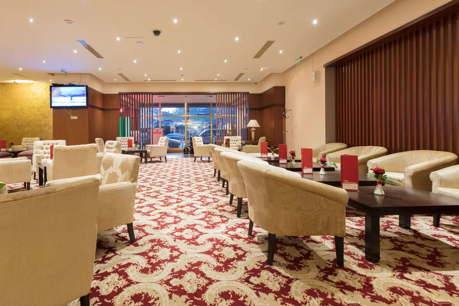 Фото Ramada by Wyndham Sofia City Center