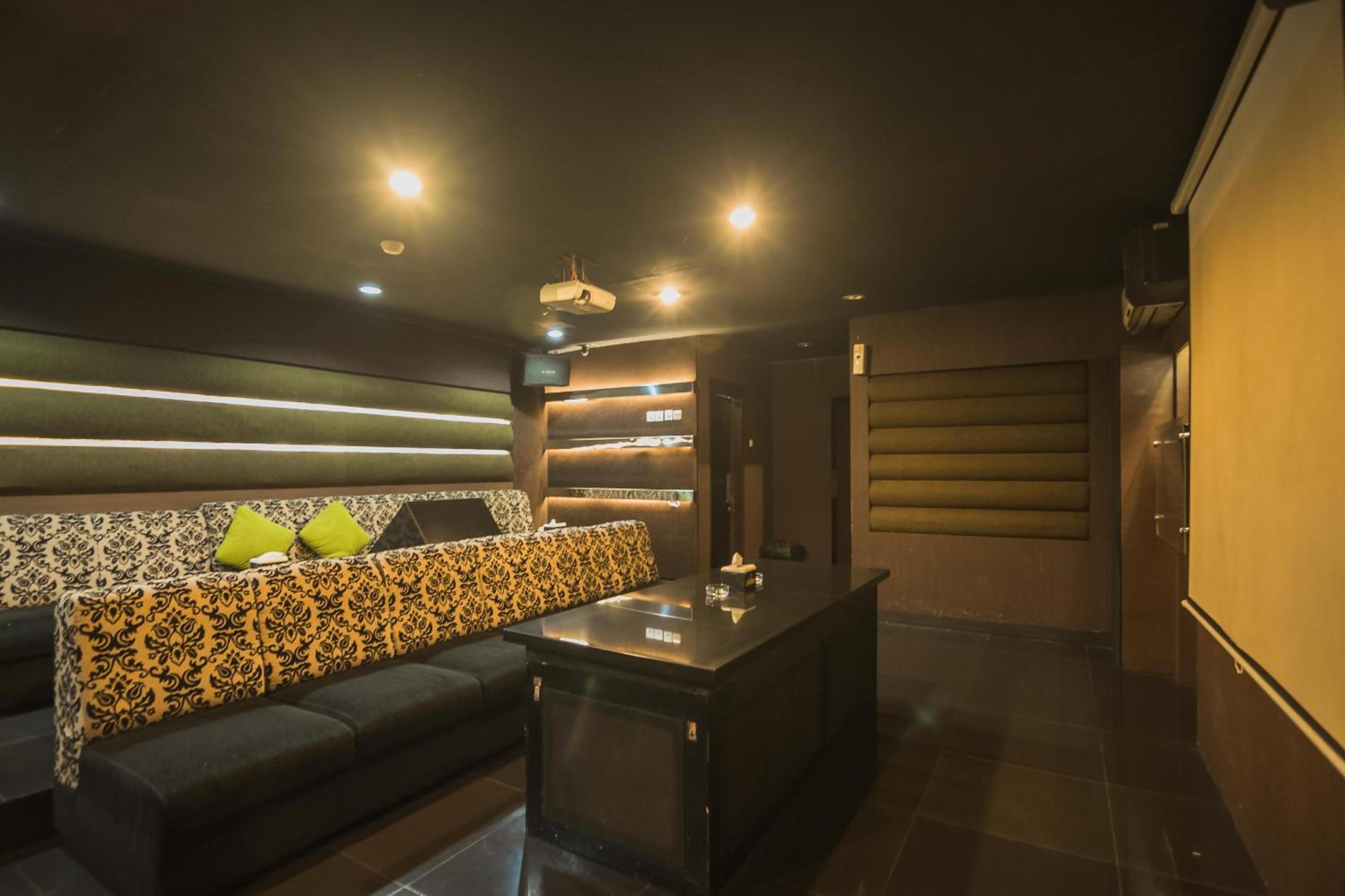 Фото RedDoorz near Kampung Gajah