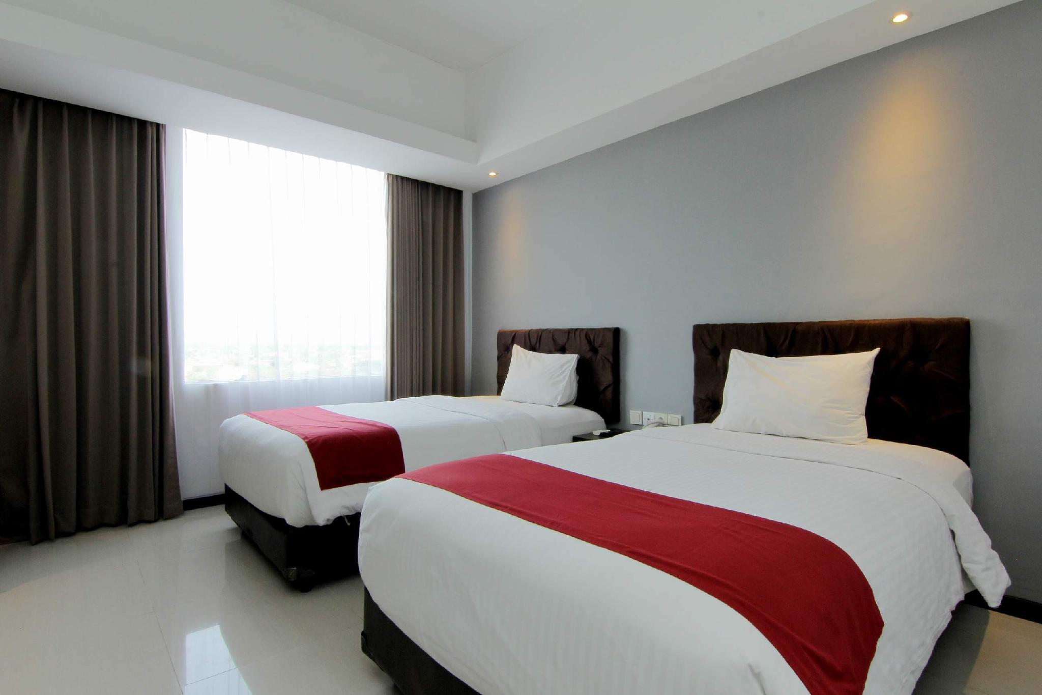 Фото The Sun Hotel Madiun