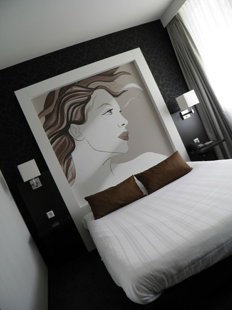 Фото Leonardo Hotel Breda City Center