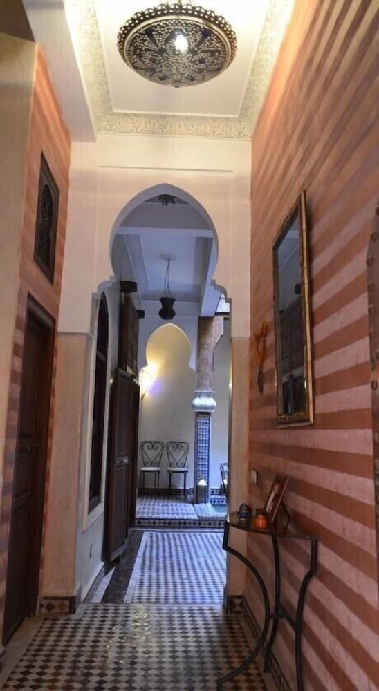 Фото Riad Charik