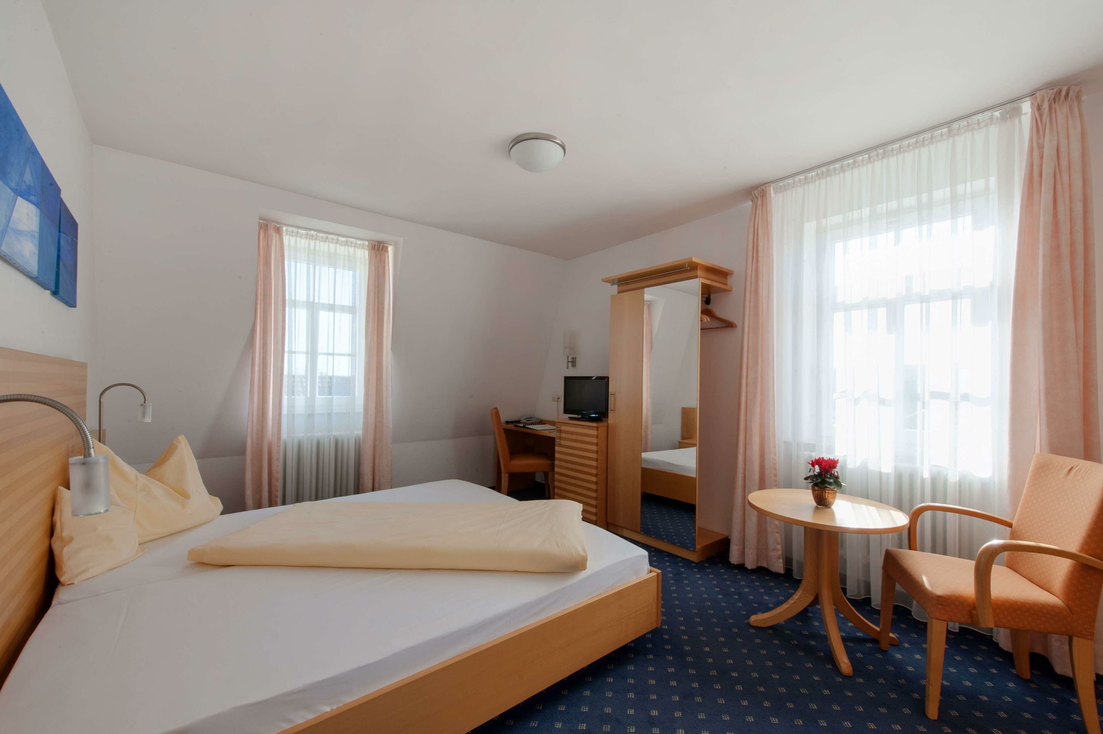 Фото Landschloss Korntal