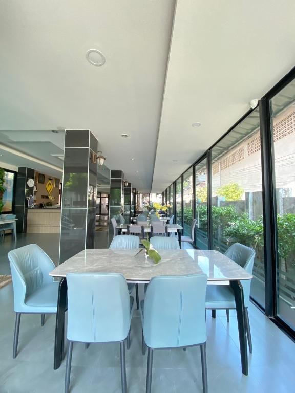 Фото The One Boutique Hotel