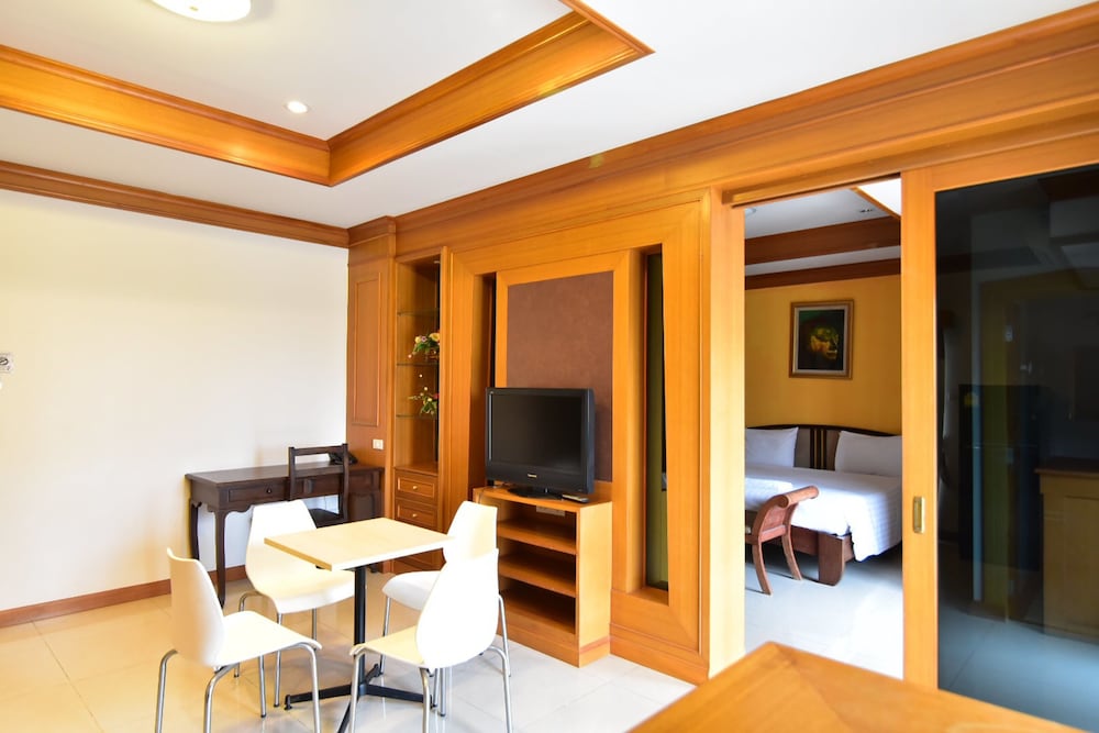 Фото Narawan Hotel