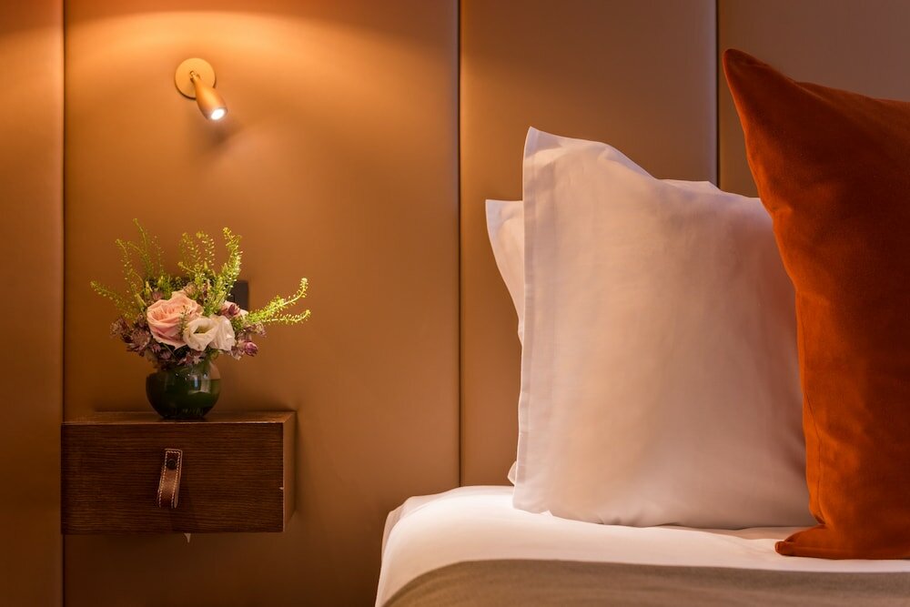 Фото Hôtel La Bourdonnais by Inwood Hotels