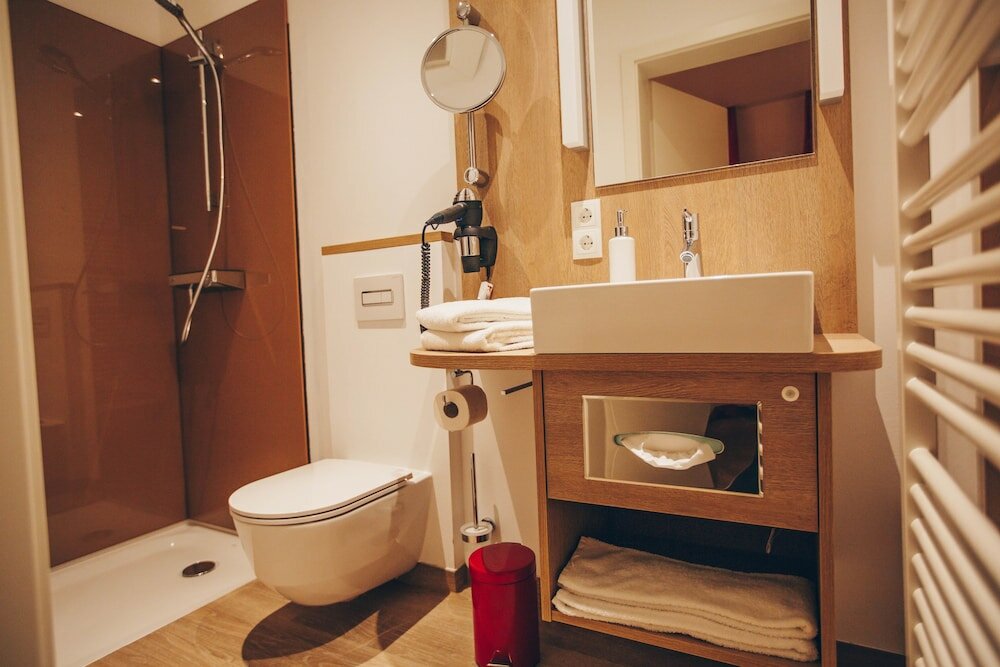 Фото Hotel Luckys Inn GmbH