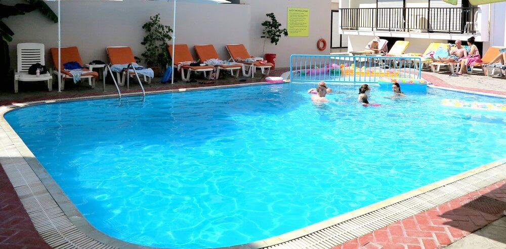 Фото Poseidon Hotel and Apartments