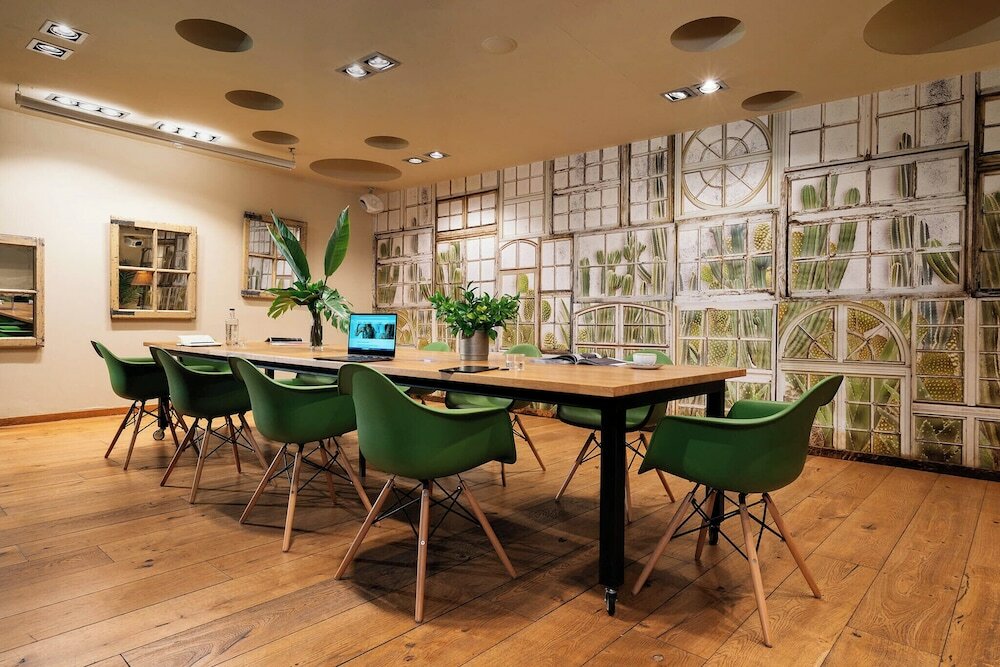 Фото Chic & Basic Born Boutique Hotel