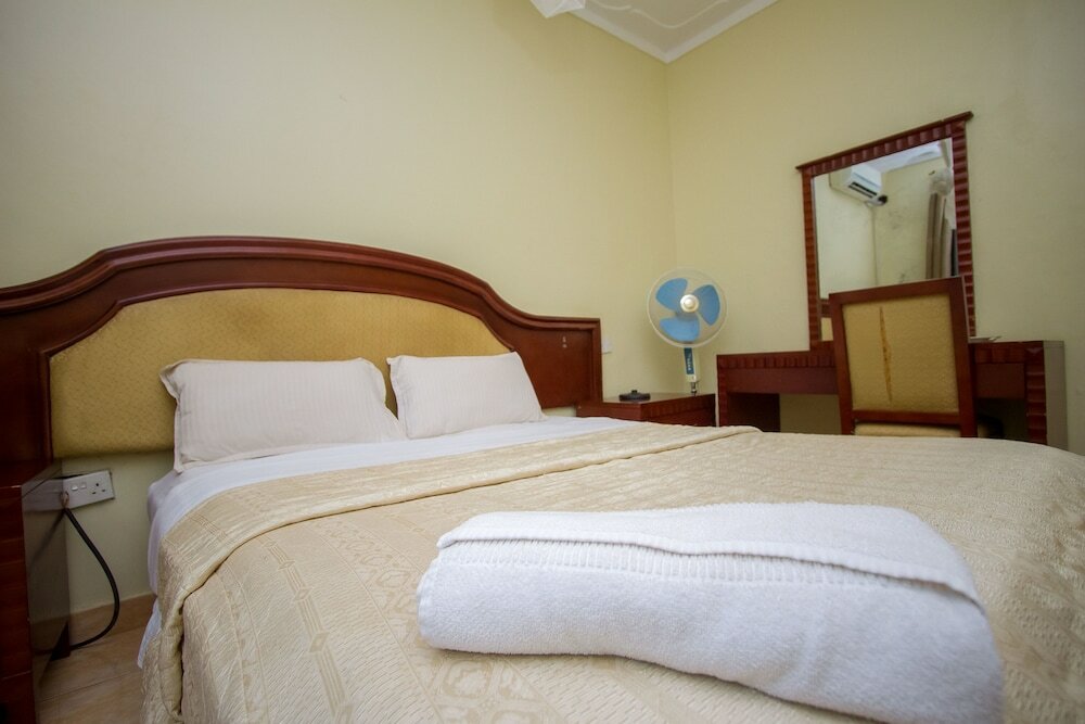 Фото Emerald Hotel