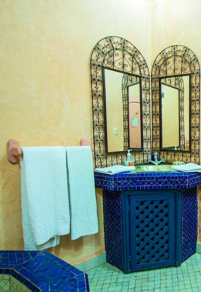 Фото Riad Zinoun & SPA