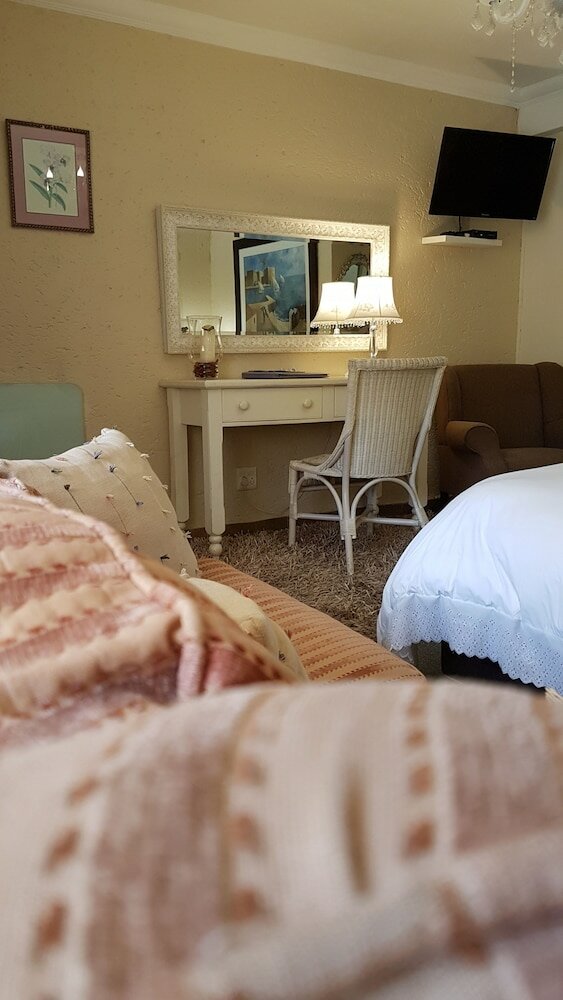 Фото Jubilee Lodge Guest House