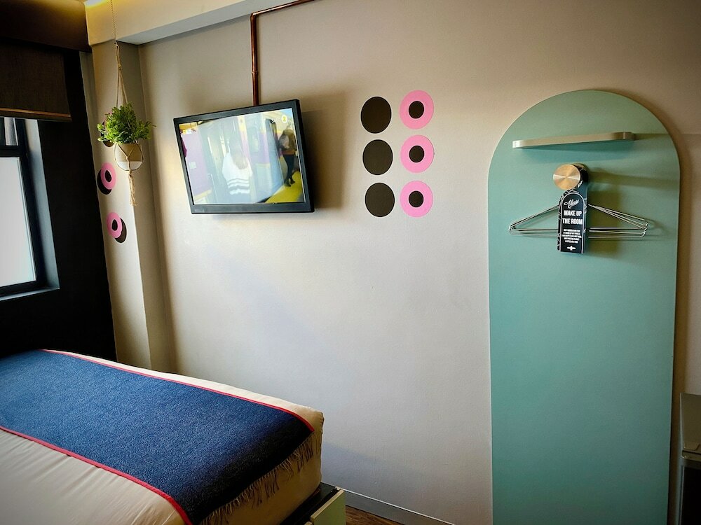 Фото Bannister Hotel