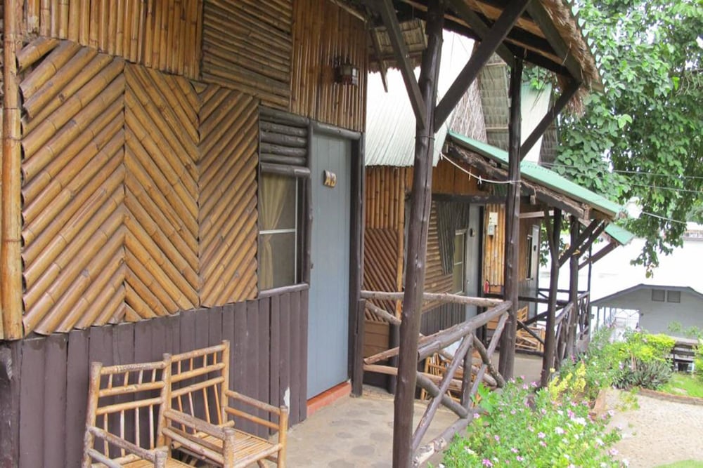 Фото Sugar Cane Guest House 1