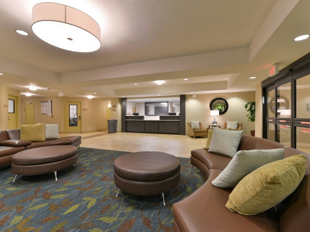 Фото Candlewood Suites Belle Vernon, an Ihg Hotel