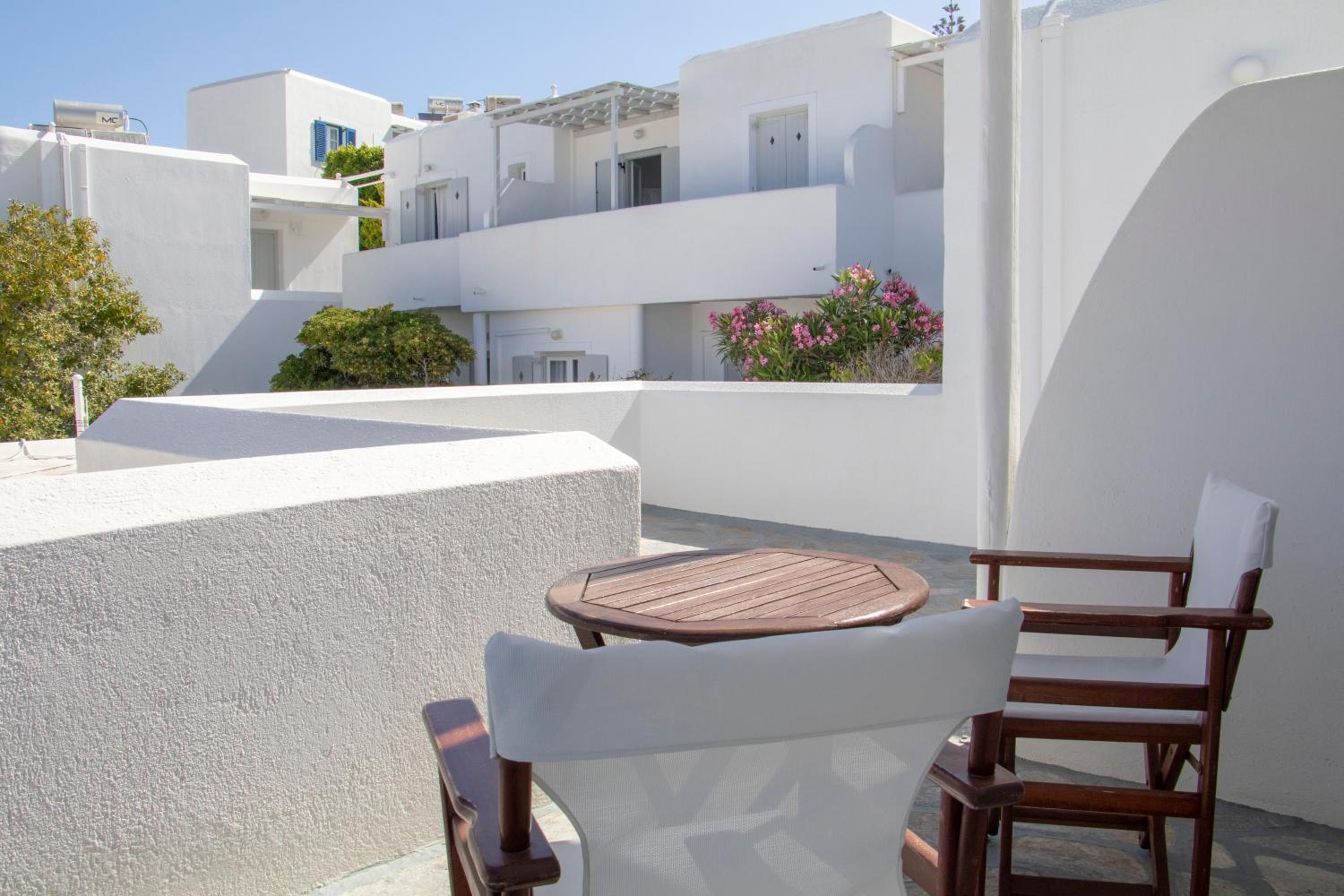 Фото Hotel Manos