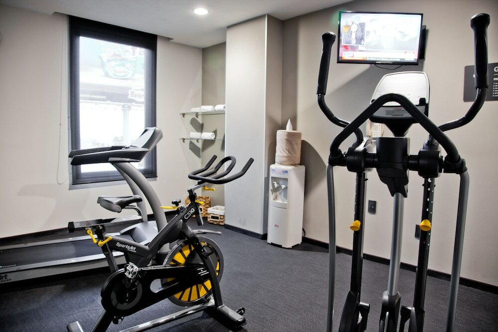 Фото City Express Plus Satelite