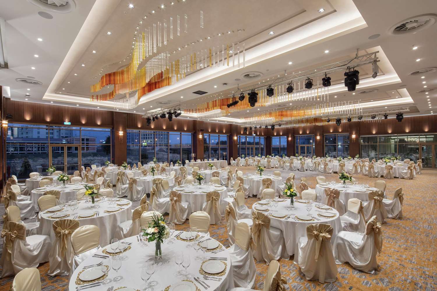 Фото DoubleTree by Hilton Skopje