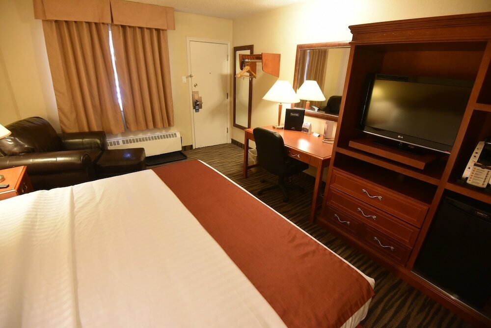 Фото Travelodge by Wyndham North Battleford