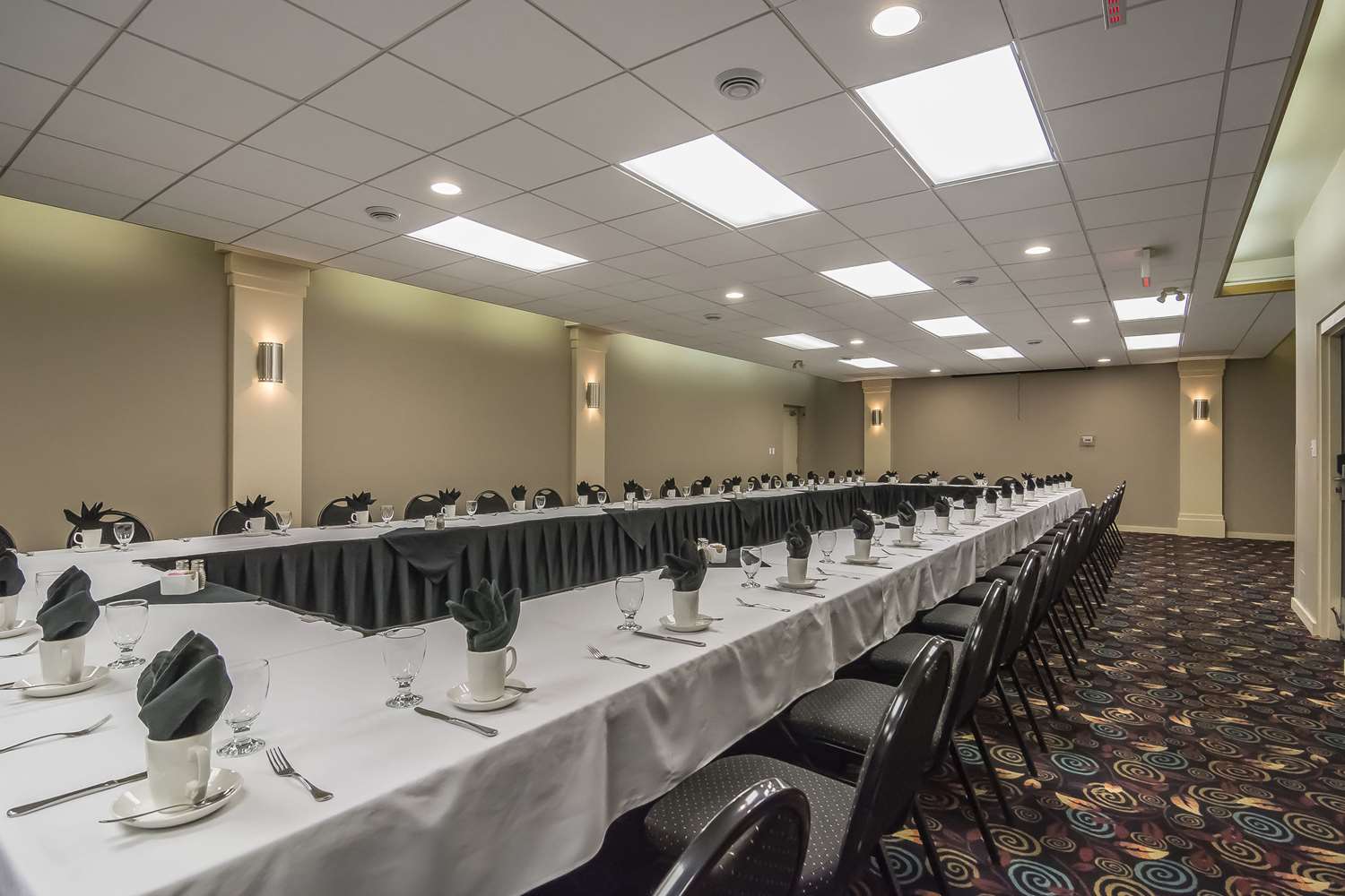 Фото Quality Inn West Edmonton