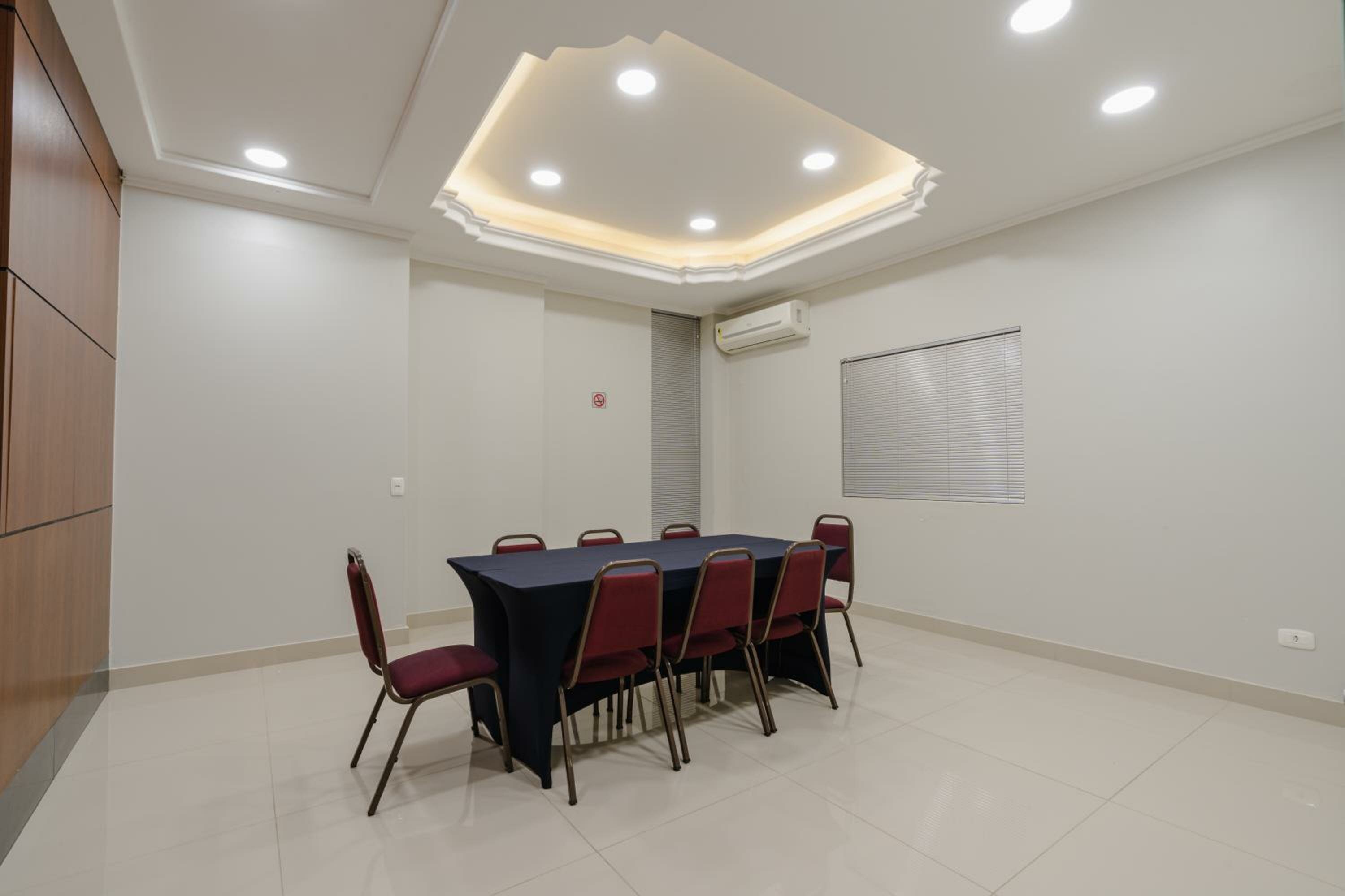 Фото Hotel Caiuá Express Umuarama