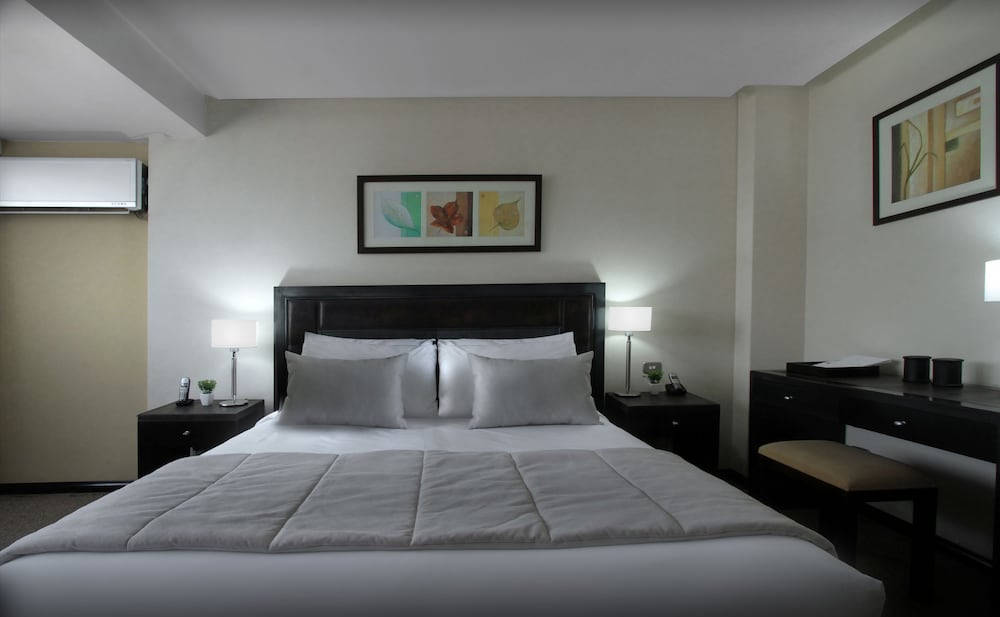 Фото Hotel 8 de Octubre