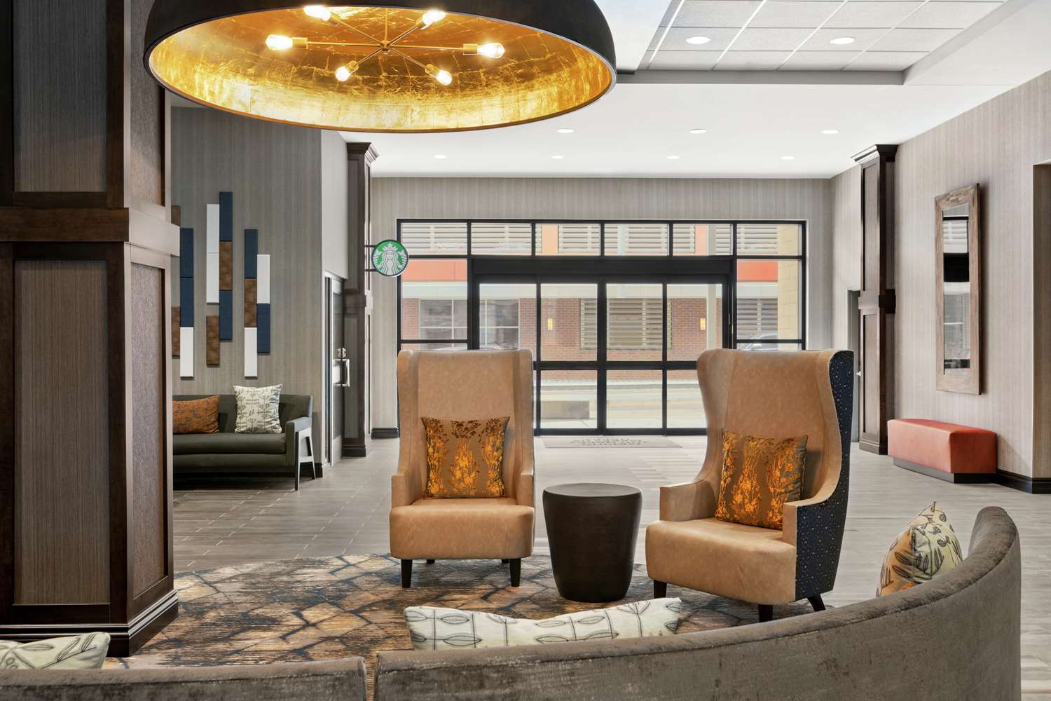 Фото Hampton Inn & Suites Kansas City Downtown Crossroads