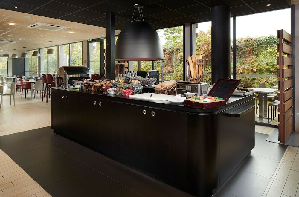 Фото Campanile Nantes Centre - Saint Jacques