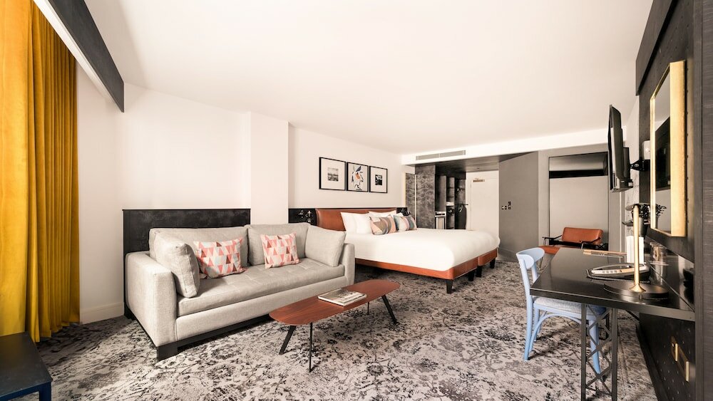 Фото отеля 3