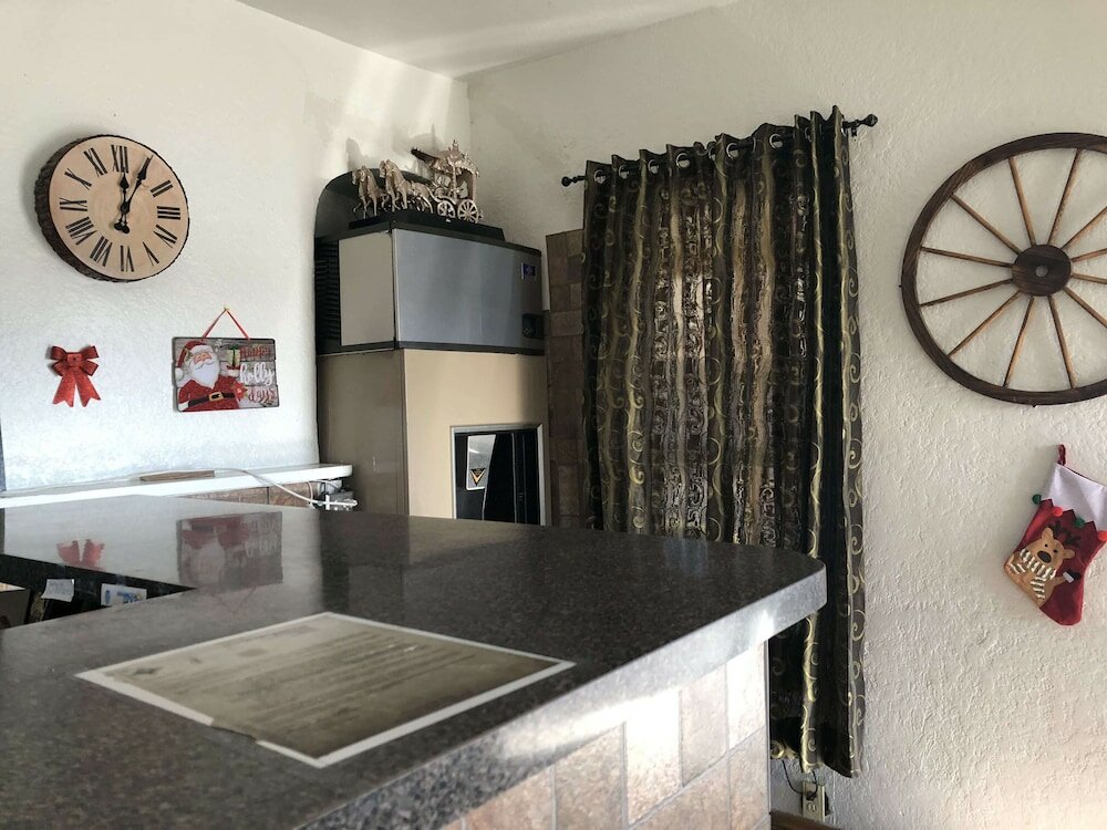 Фото Economy Inn