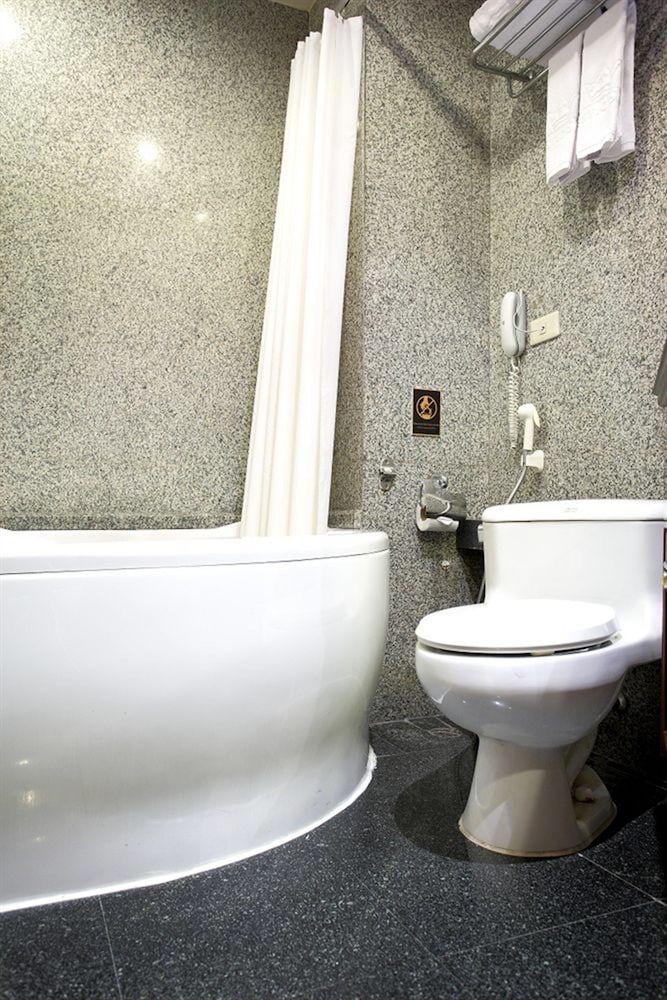 Фото Majestic Suites