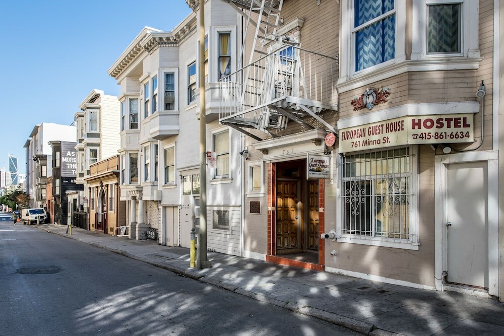 Фото отеля 3