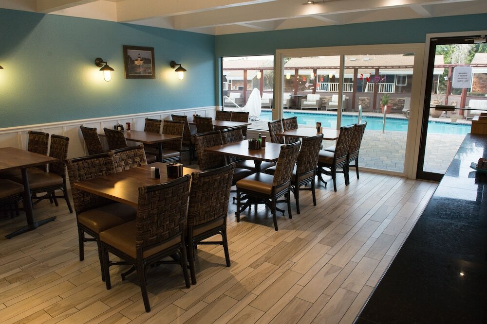 Фото Lighthouse Lodge And Cottages