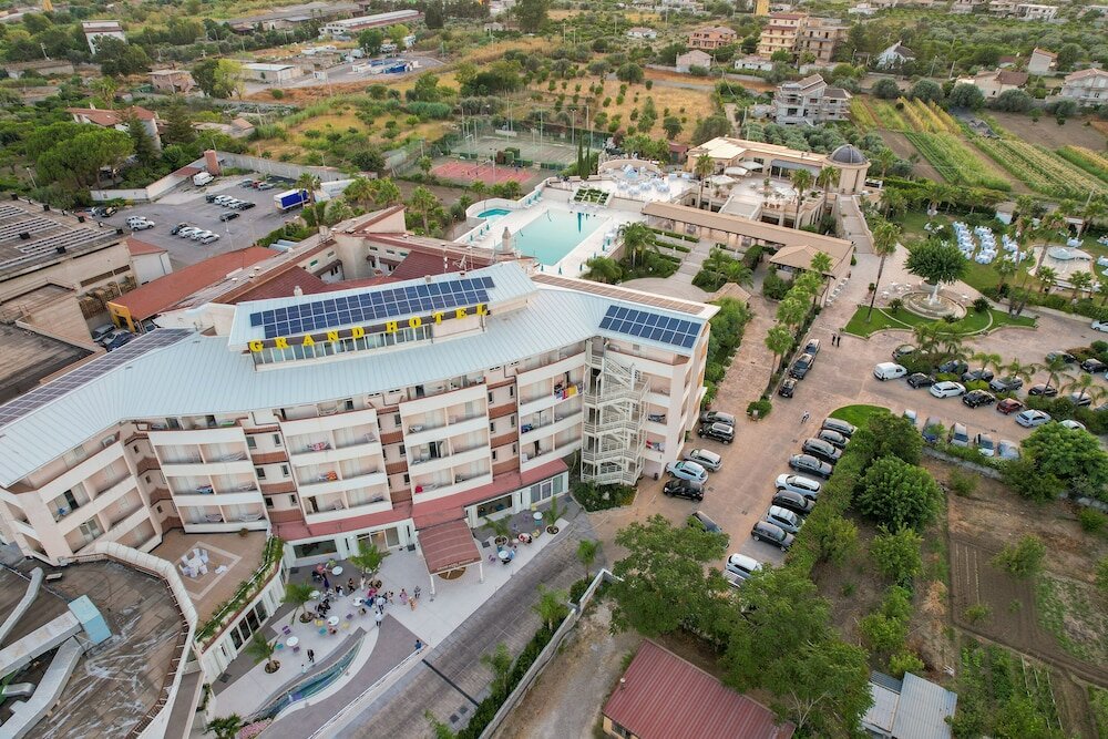 Фото Grand Hotel President