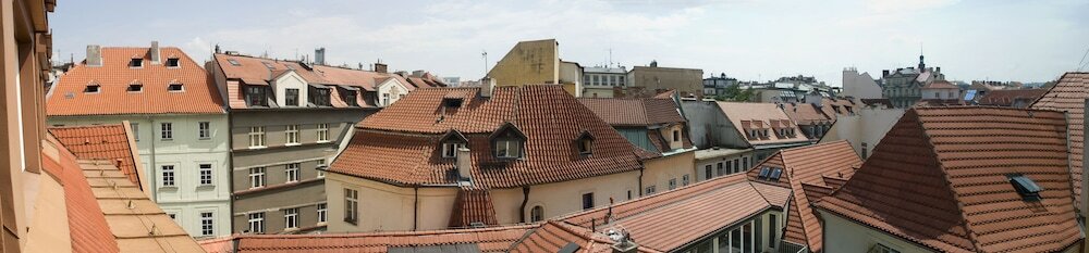 Фото At The Old Lady