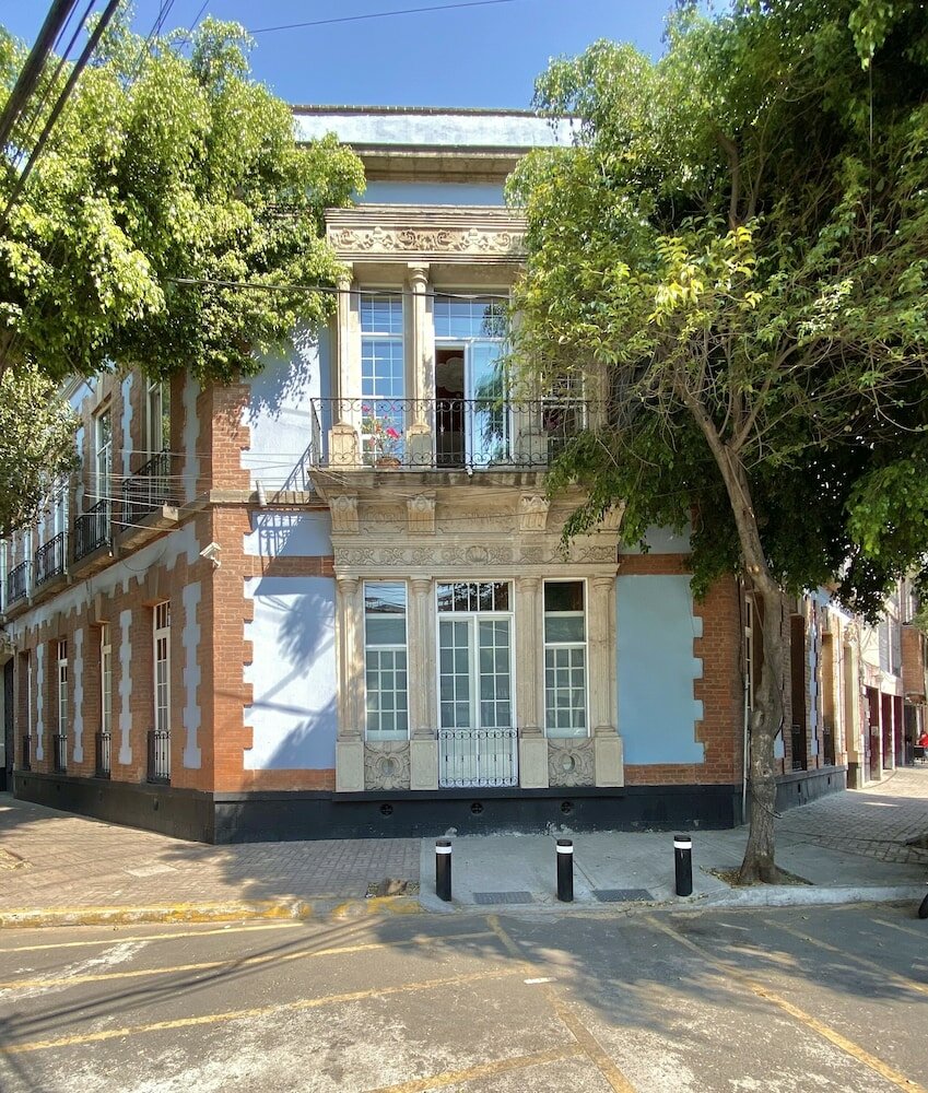 Фото отеля 2