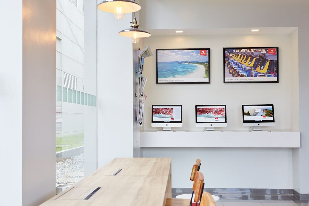 Фото Red Planet Manila Aseana City