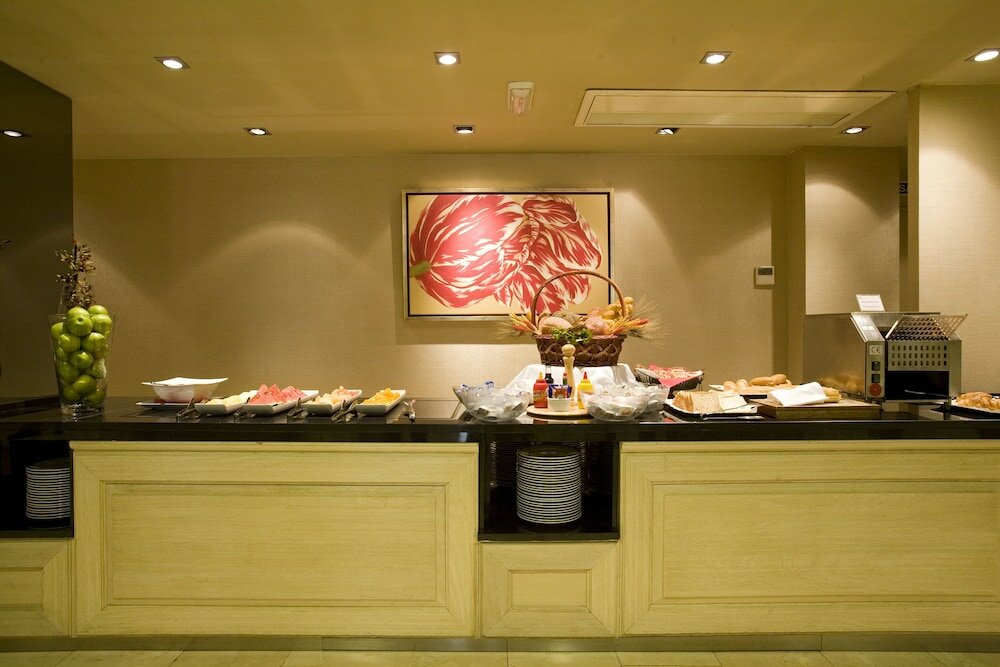 Фото Hotel Emperador