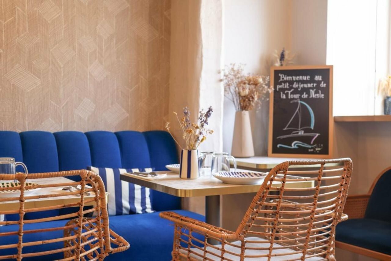 Фото Hôtel La Tour de Nesle La Rochelle Vieux Port