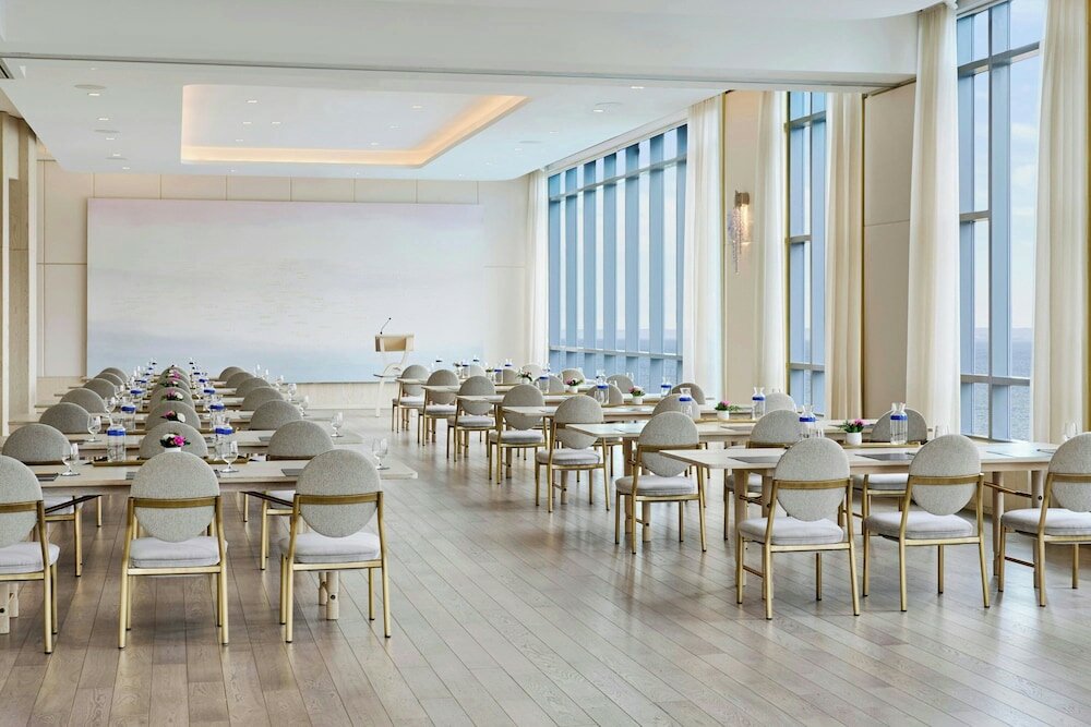 Фото The Pearle Hotel & SPA Autograph Collection