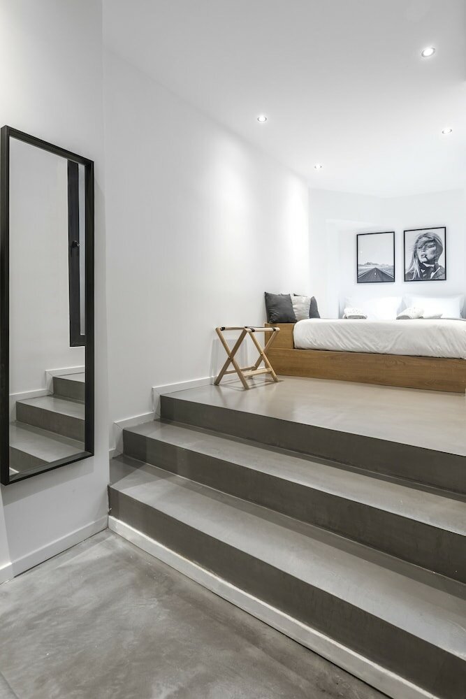 Фото Melo Athens