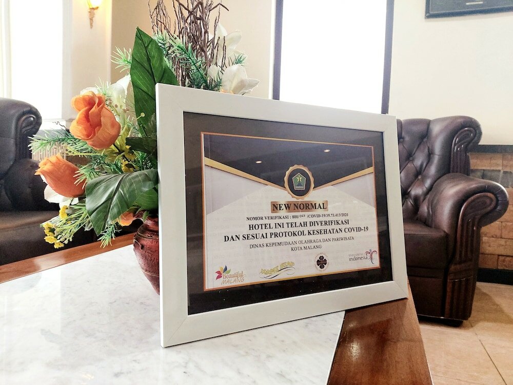 Фото Hotel Pelangi Malang